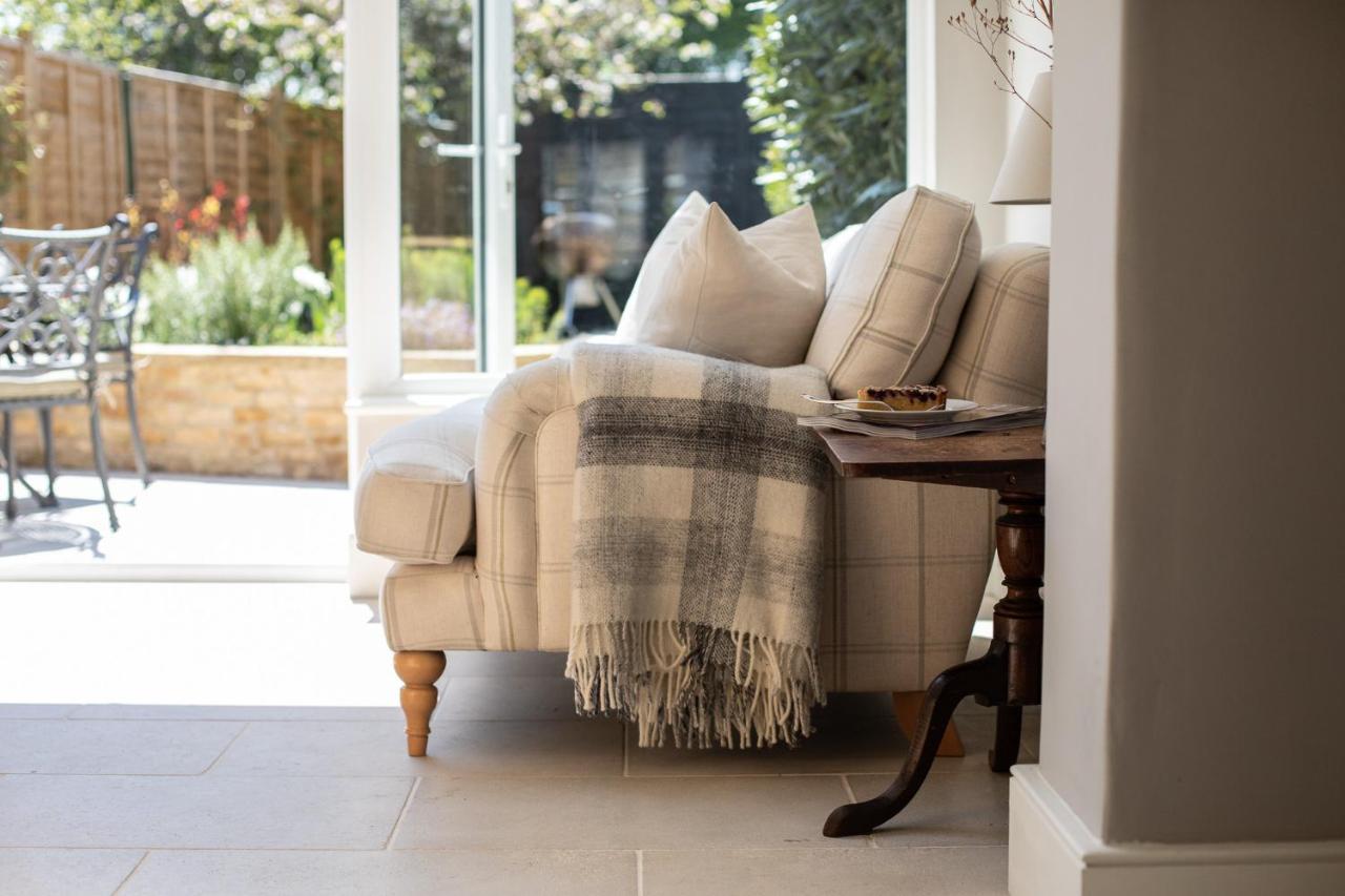 Gleneda Cottage - A Renovated, Traditional Cotswold Cottage Full Of Charm With Fireplace And Garden Bourton on the Hill Eksteriør billede