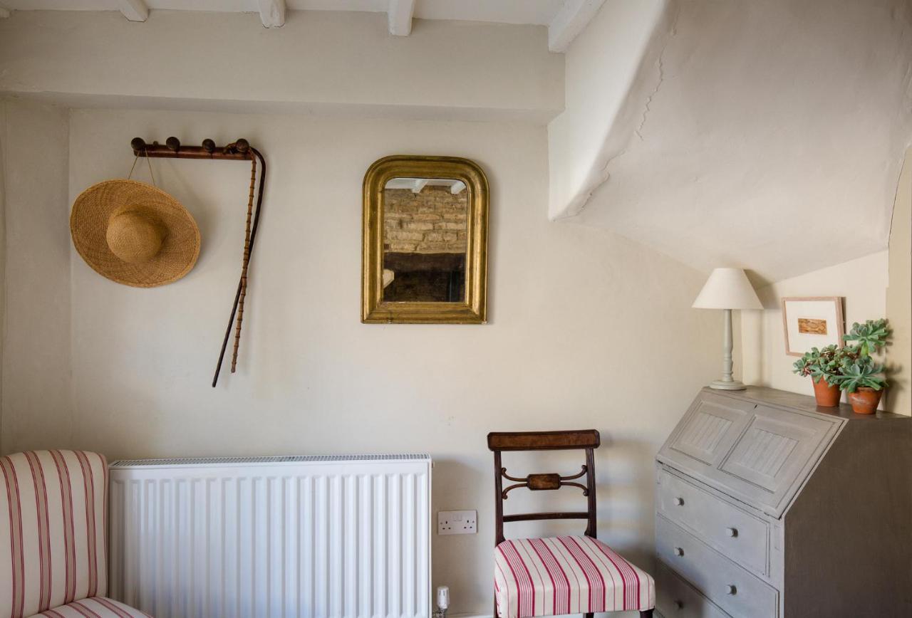 Gleneda Cottage - A Renovated, Traditional Cotswold Cottage Full Of Charm With Fireplace And Garden Bourton on the Hill Eksteriør billede