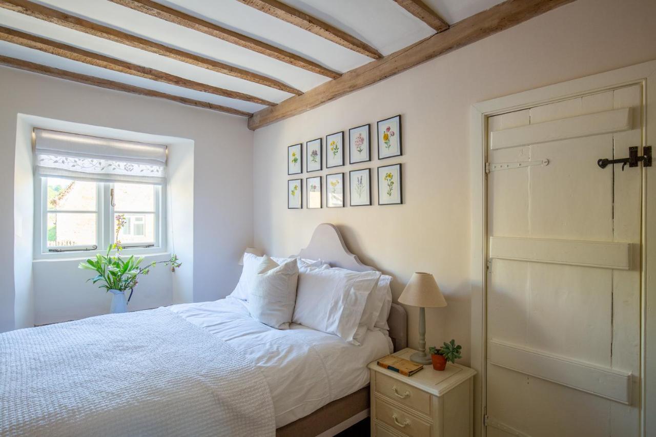 Gleneda Cottage - A Renovated, Traditional Cotswold Cottage Full Of Charm With Fireplace And Garden Bourton on the Hill Eksteriør billede