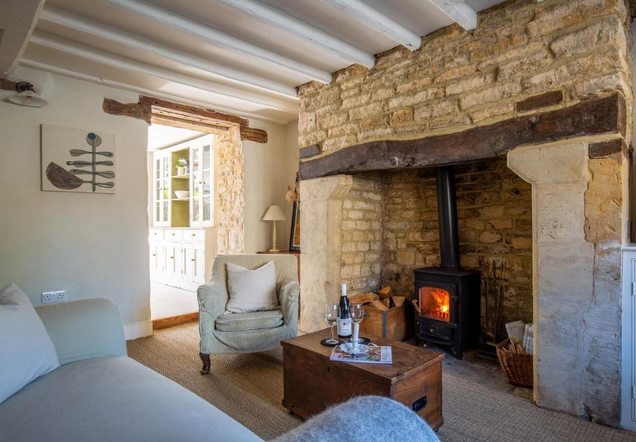 Gleneda Cottage - A Renovated, Traditional Cotswold Cottage Full Of Charm With Fireplace And Garden Bourton on the Hill Eksteriør billede