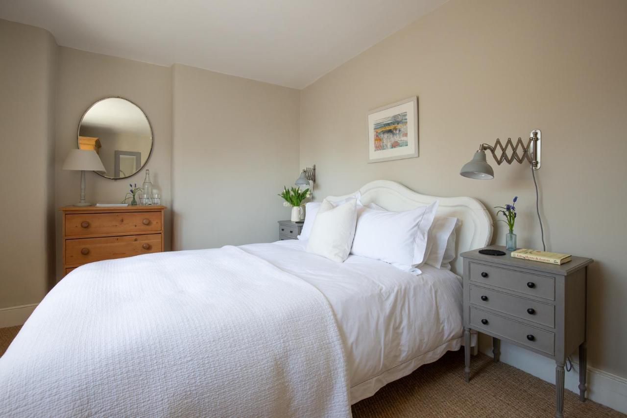 Gleneda Cottage - A Renovated, Traditional Cotswold Cottage Full Of Charm With Fireplace And Garden Bourton on the Hill Eksteriør billede